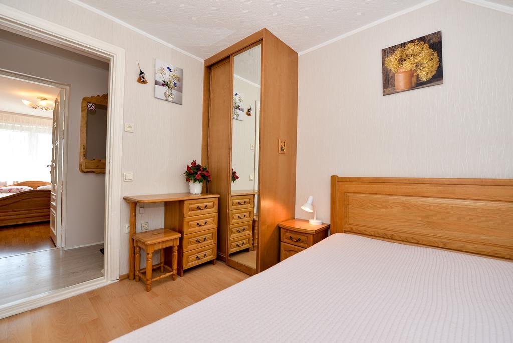 Guesthouse "Nakvyne Pas Zveja" Nagliu Street Nida Kültér fotó