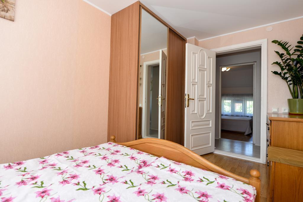 Guesthouse "Nakvyne Pas Zveja" Nagliu Street Nida Kültér fotó